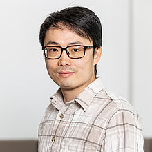 Portrait Dr Zhi-Luo Deng