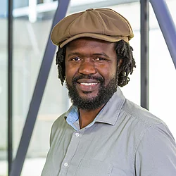 Dr. Bernard Silenou
