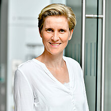 Portrait Dr. Jennifer Debarry