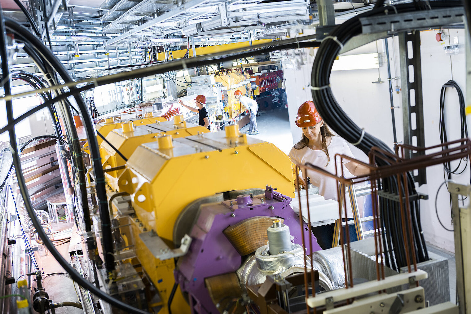 Heavy-ion synchrotron SIS18