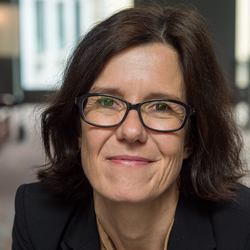 Dr Petra Köhler