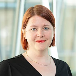 Dr. Anne-Kathrin Winkler-Hanns Dr. Anne-Kathrin Winkler-Hanns
