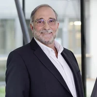 Prof. Dr. Carlos A. Guzmán