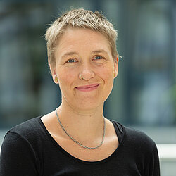 Dr. Hedda Schrey Dr. Hedda Schrey