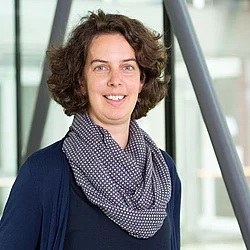 Dr. Margit Holleboom