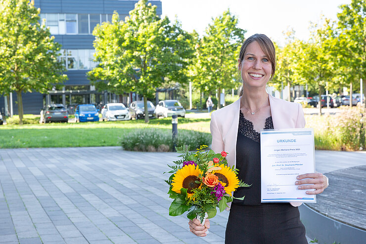 Stephanie Pfänder, winner of the Jürgen Wehland Award 2023.