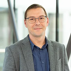 Dr Sven-Kevin Hotop