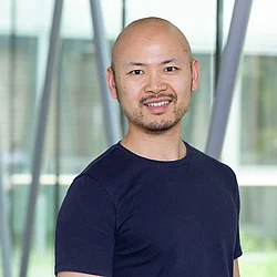 Dr Kun Huang