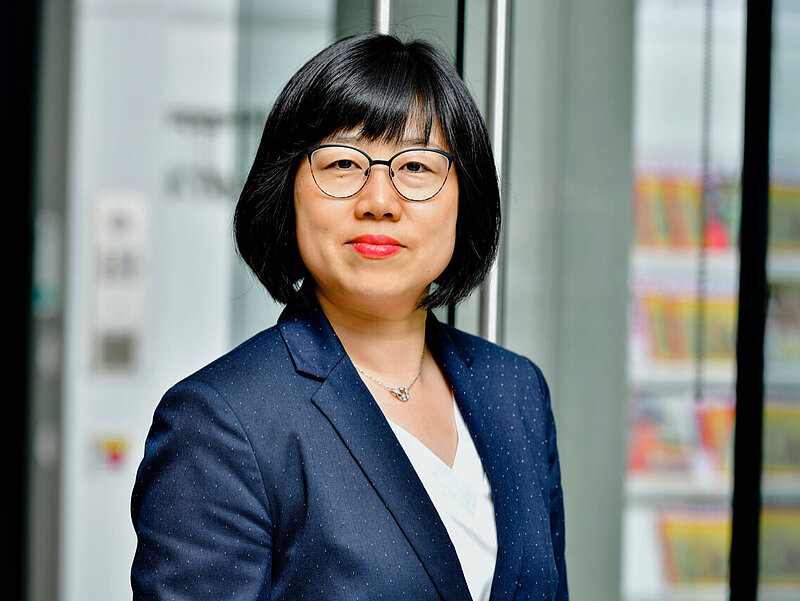 Prof. Yang Li 