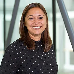 Dr. Upneet Hillebrand Dr. Upneet Hillebrand