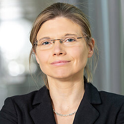 Dr. Berit Lange