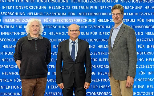 BMFTR State Secretary Rolf-Dieter Jungk Visits the HZI