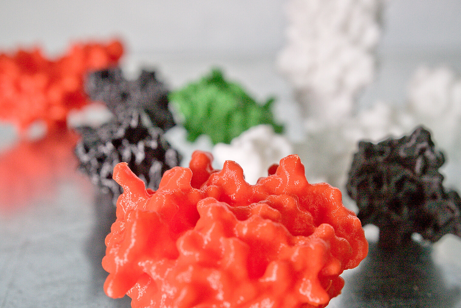 3D-Modelle von am HZI gelösten Proteinstrukturen.