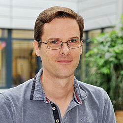 Dr Konrad Büssow