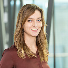 Portrait Dr Lisa Osbelt-Block