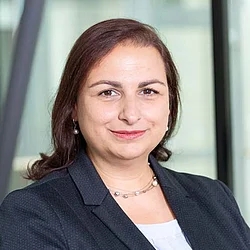 Dr. Vivien Nagy Dr. Vivien Nagy