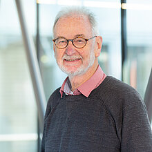 Portrait Dr Hansjörg Hauser