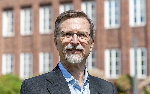 Portrait of Craig Crews