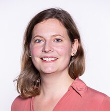 Portrait Dr Lina Herhaus