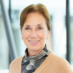 Dr. Christiane Kügler-Walkemeyer Dr. Christiane Kügler-Walkemeyer