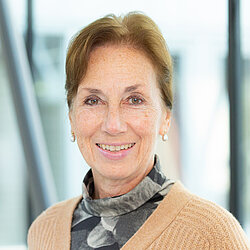 Dr. Christiane Kügler-Walkemeyer Dr. Christiane Kügler-Walkemeyer