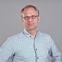 Prof. Dr. Mark Brönstrup