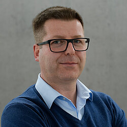 Prof. Dr. Tobias Gulder